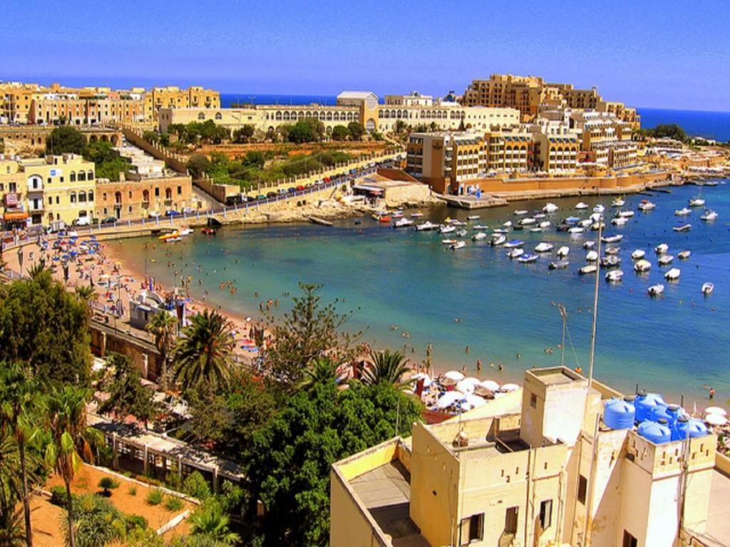 Modern 1Br Apartment Central Location Gzira Bagian luar foto