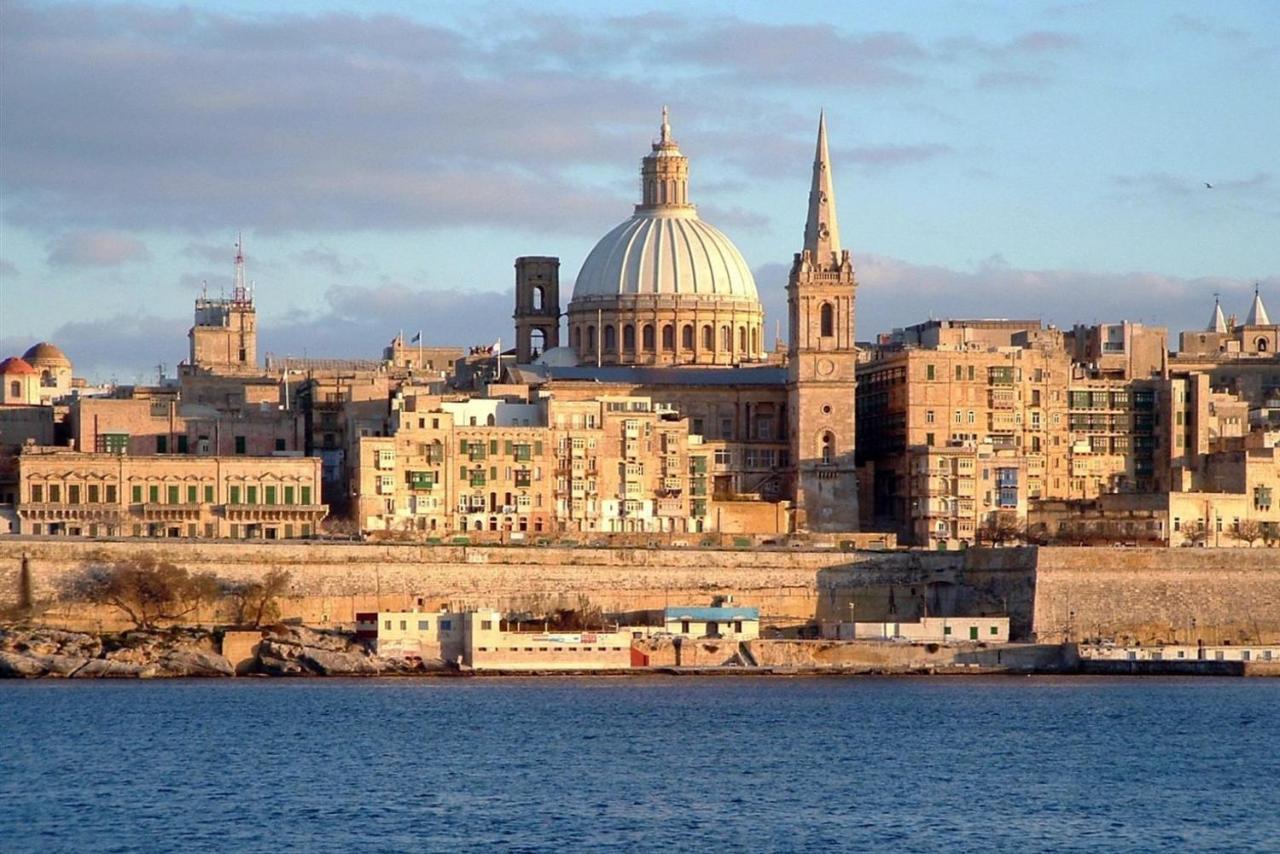 Modern 1Br Apartment Central Location Gzira Bagian luar foto