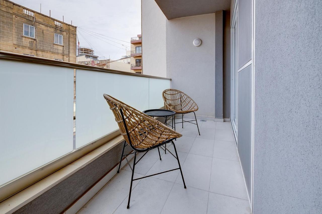 Modern 1Br Apartment Central Location Gzira Bagian luar foto